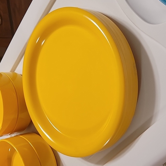 VTG 60s/70s Ingrid LTD Chicago Melamine Sunny Yellow Set - Picture 3 of 4